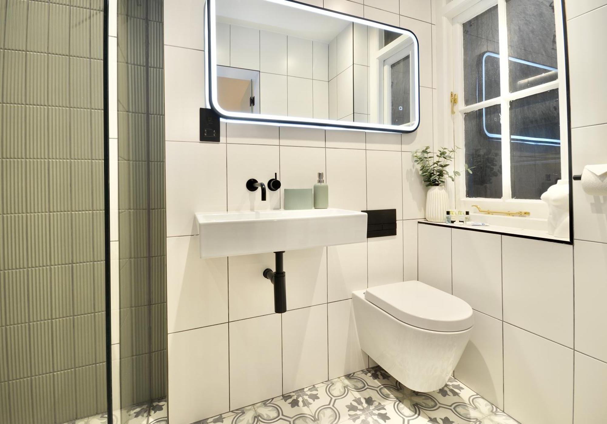 Appartamento Newly Refurbished W/ River Views Londra